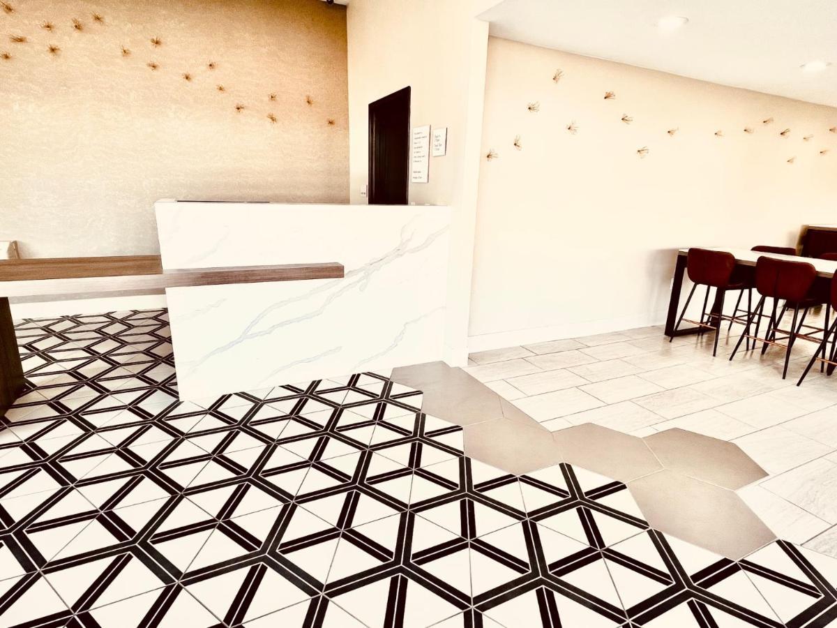 Ramada By Wyndham Modesto Yosemite Area酒店 外观 照片