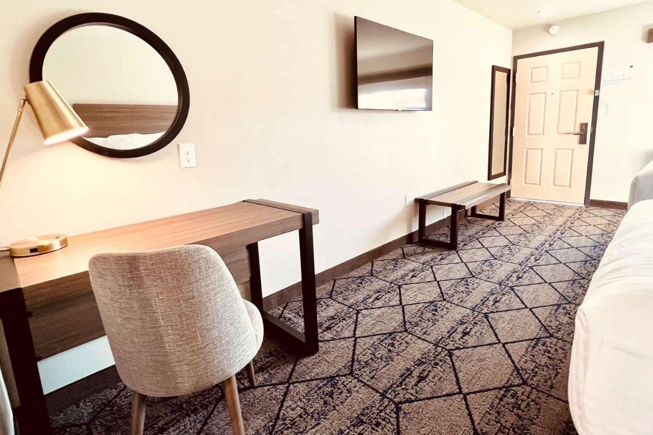 Ramada By Wyndham Modesto Yosemite Area酒店 外观 照片