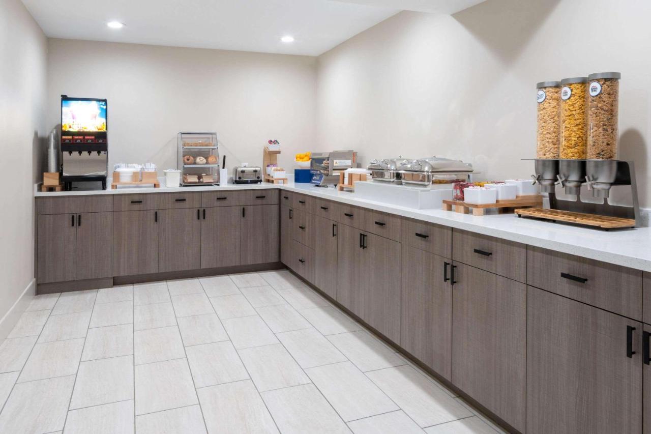 Ramada By Wyndham Modesto Yosemite Area酒店 外观 照片